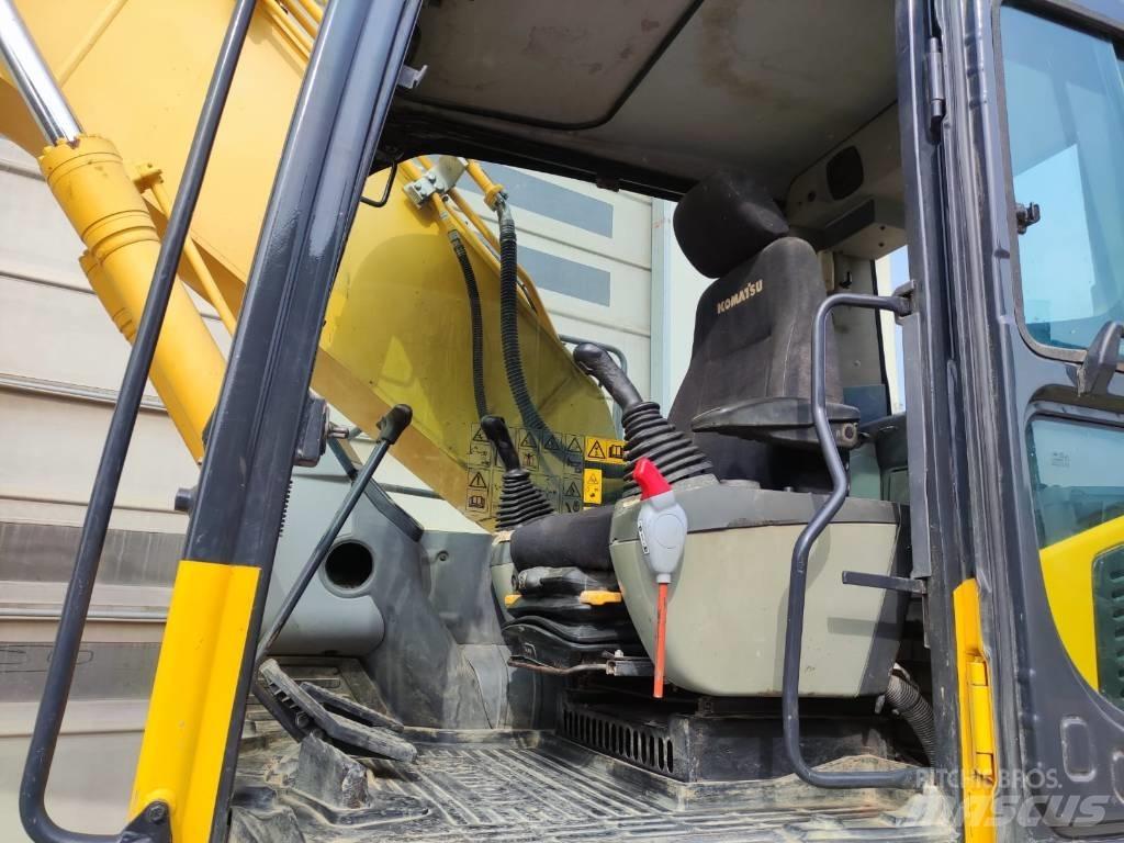 Komatsu PC 210 NLC-8 Raupenbagger