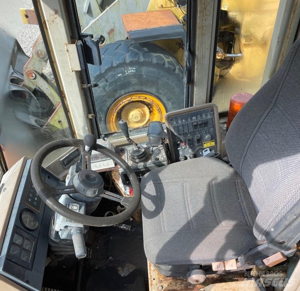 CAT 928F Radlader