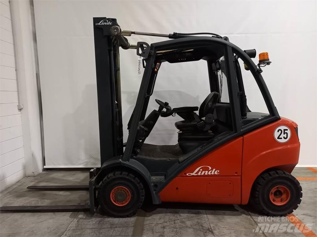 Linde H25D Diesel Stapler