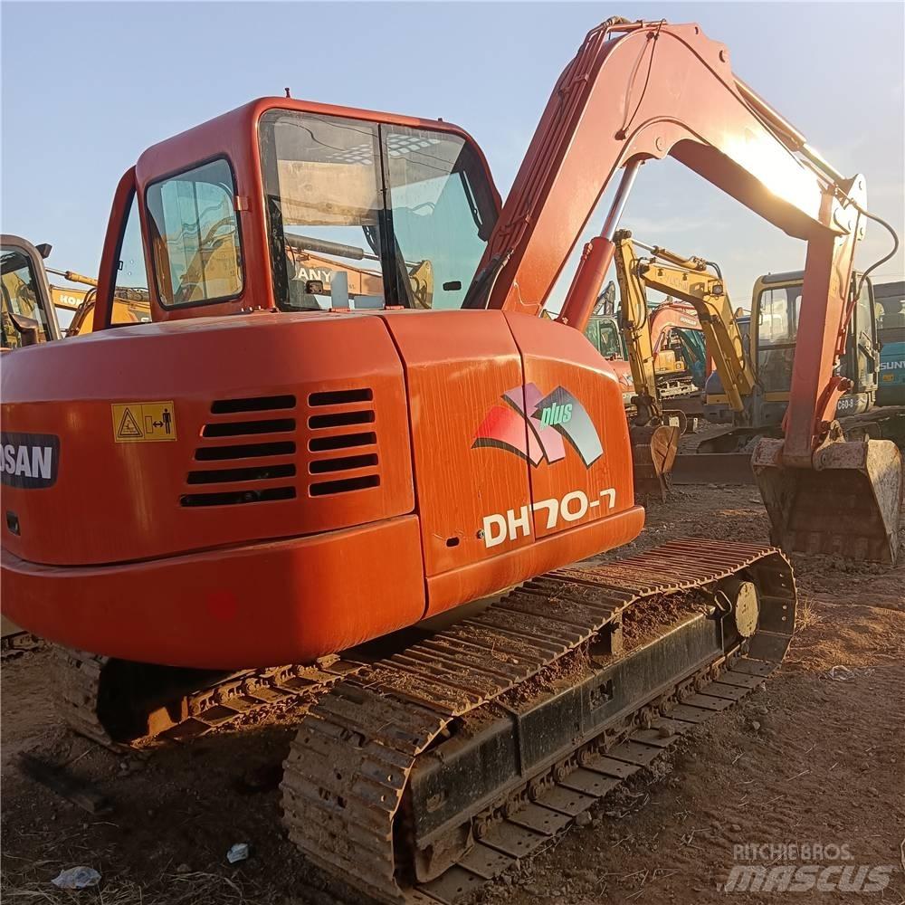 Doosan DH70 Raupenbagger