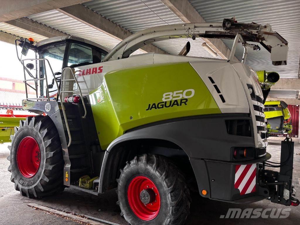 CLAAS Jaguar 850 Selbstfahrende Häcksler