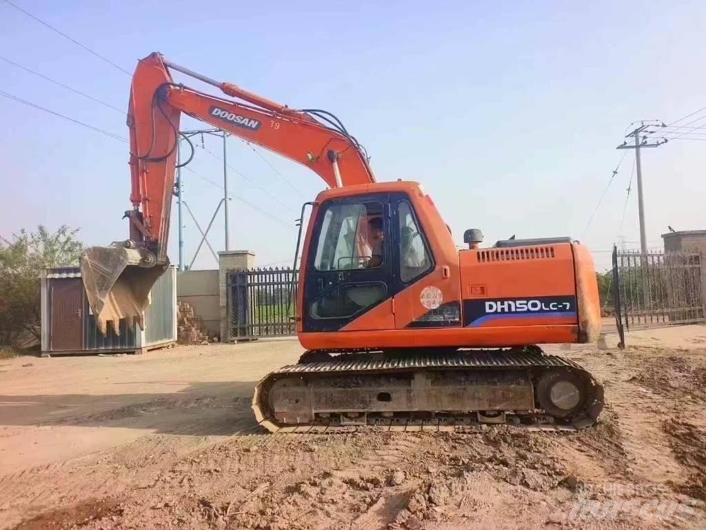 Doosan DH 150 Raupenbagger