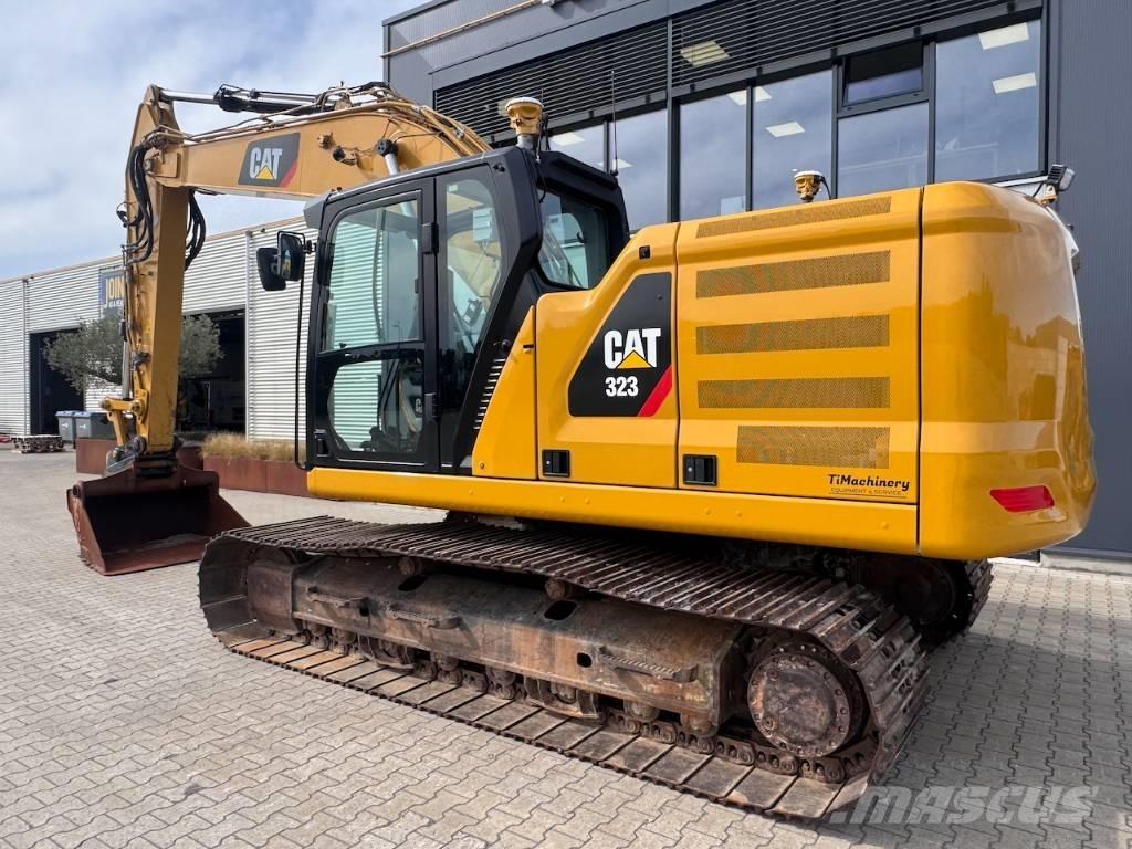 CAT 323 Raupenbagger