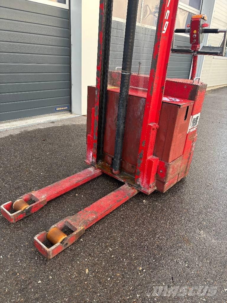 Lansing Hochhubwagen Deichselstapler