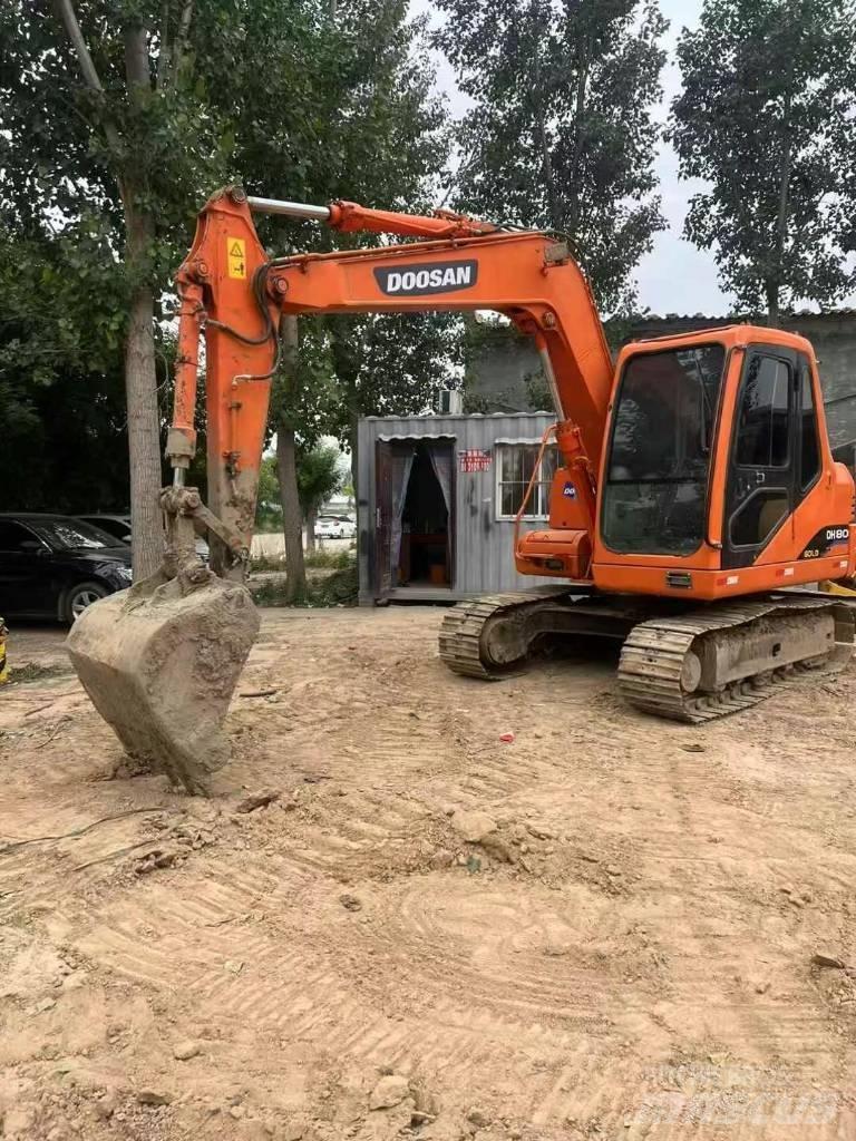 Doosan DH 80 Raupenbagger