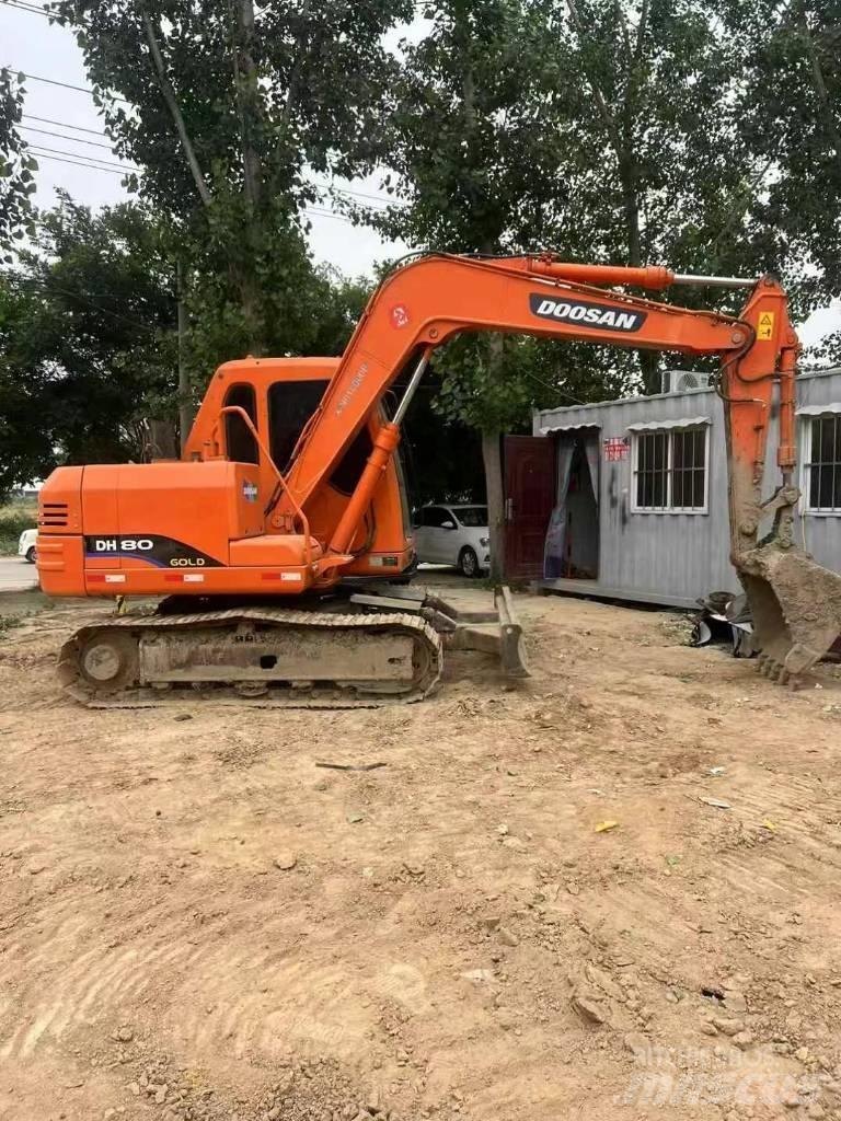 Doosan DH 80 Raupenbagger