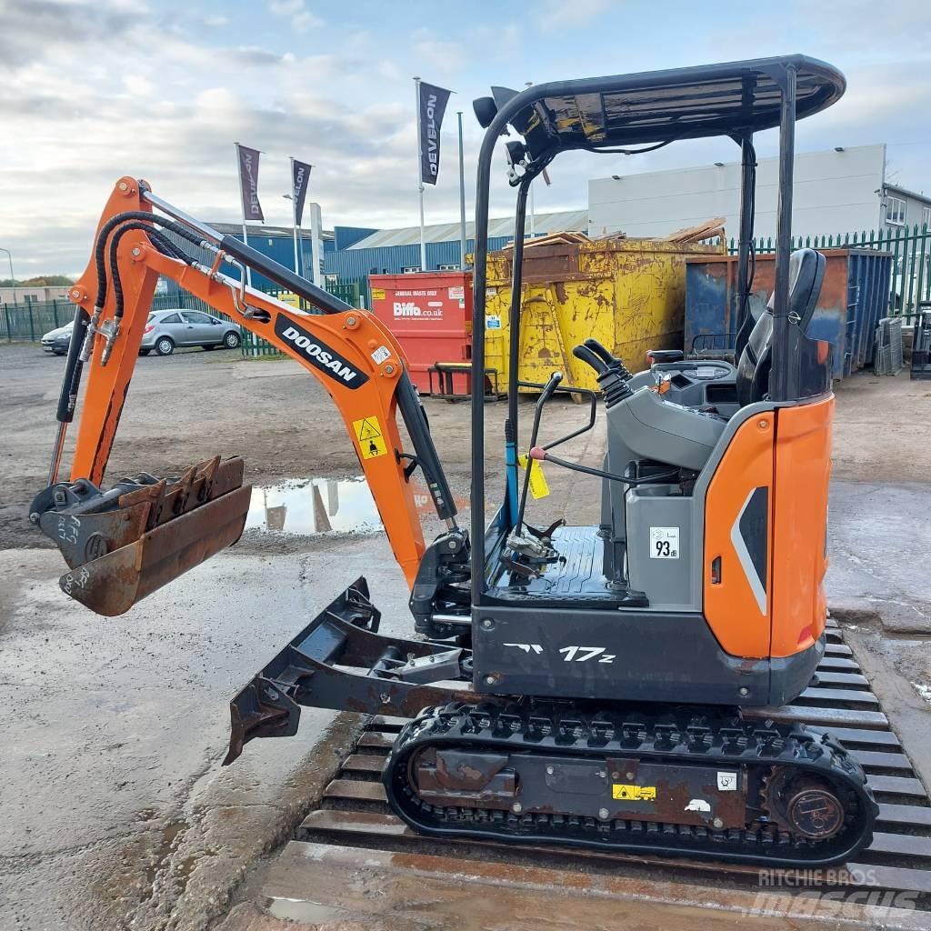 Doosan DX 17 Mobilbagger