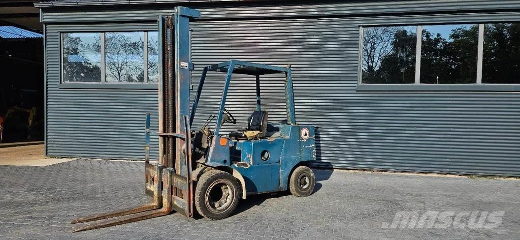 Clark 3 ton diesel Andere Gabelstapler
