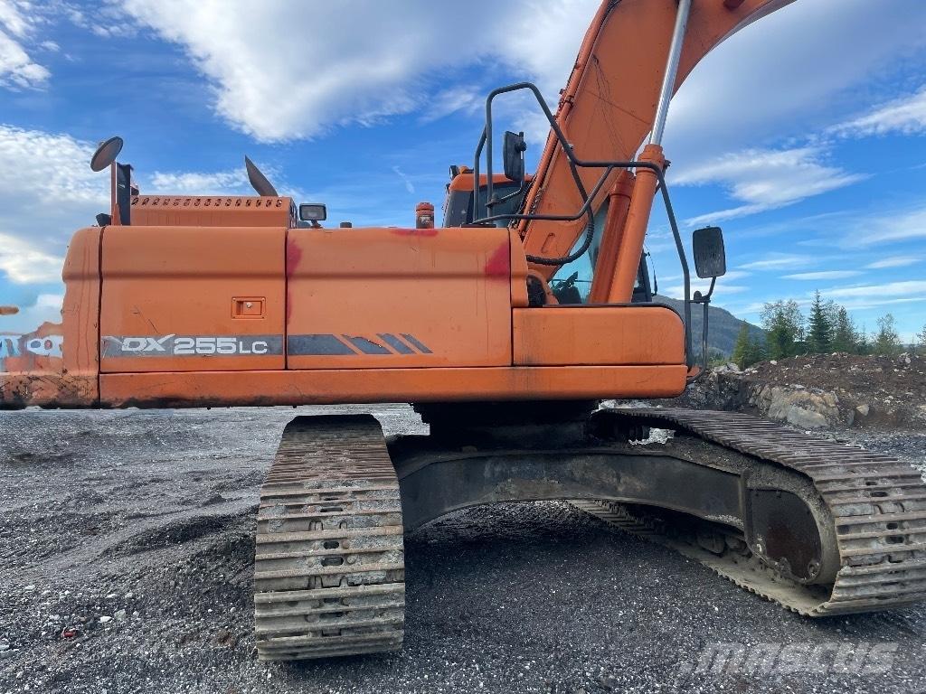 Doosan DX 255 LC-3 Raupenbagger