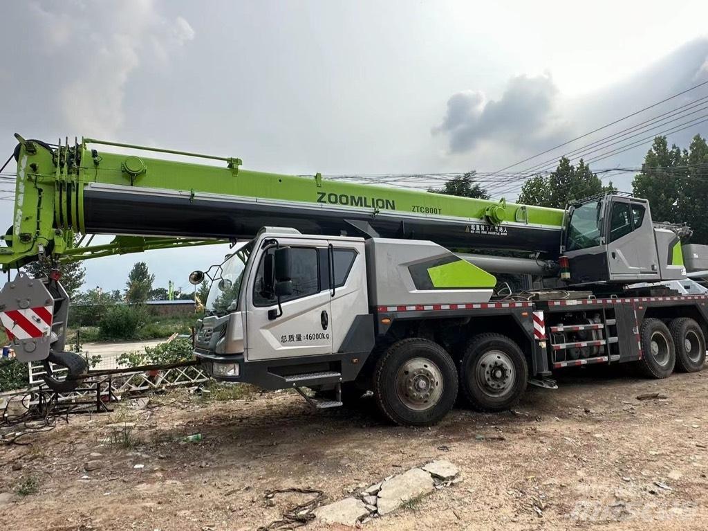 Zoomlion ZTC700 All-Terrain-Krane