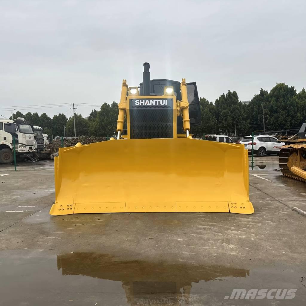Shantui SD32 Bulldozer