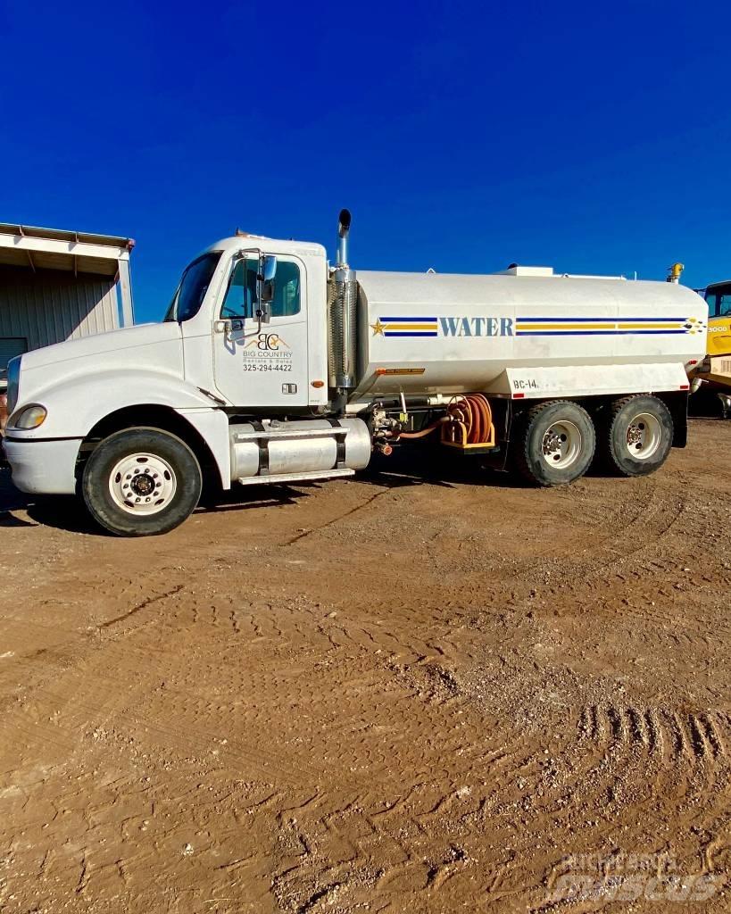 Freightliner CL120 Wassertanker