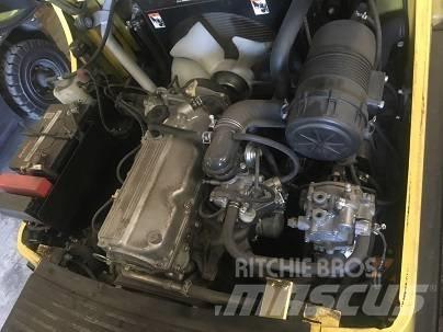 Hyster H2.5TX Gas Stapler