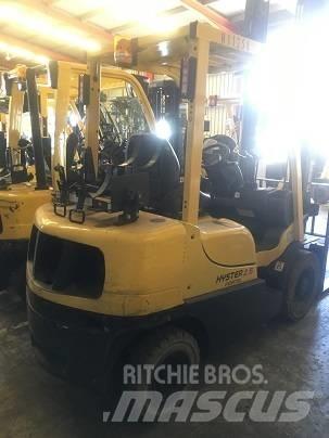 Hyster H2.5TX Gas Stapler