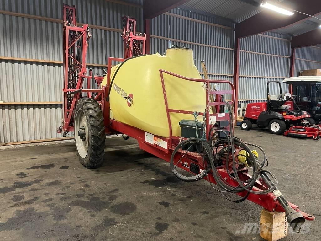 Hardi Ranger 2500 Anhängespritzen