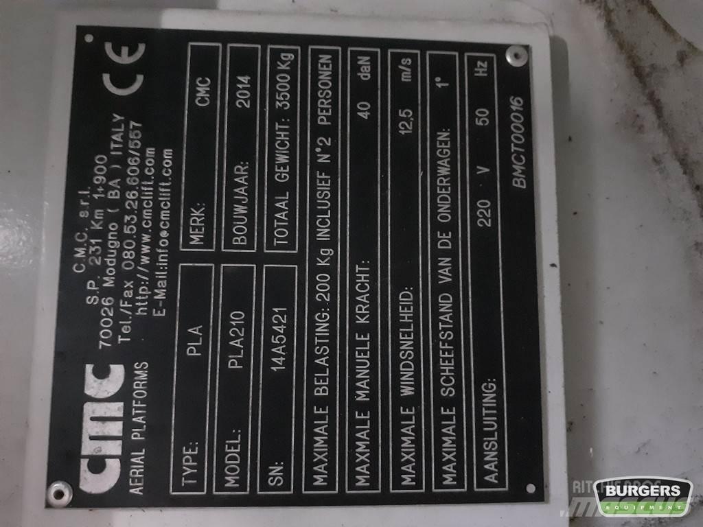 CMC PLA 210 Teleskopbühnen
