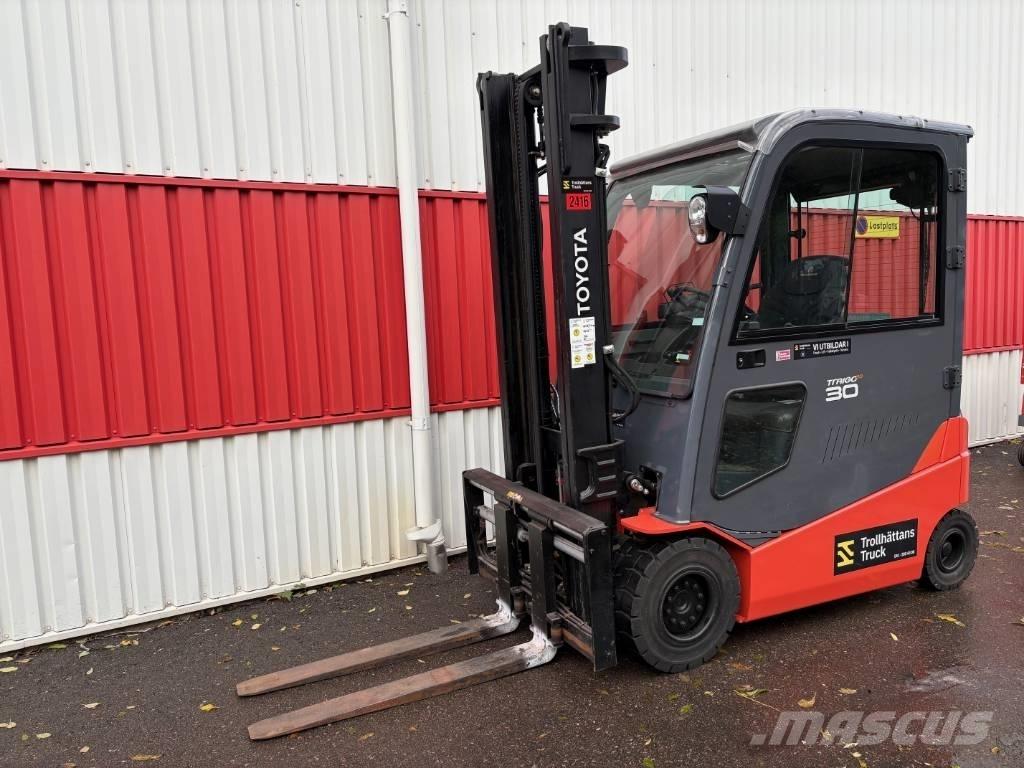 Toyota 8 FBMT 30 Elektro Stapler