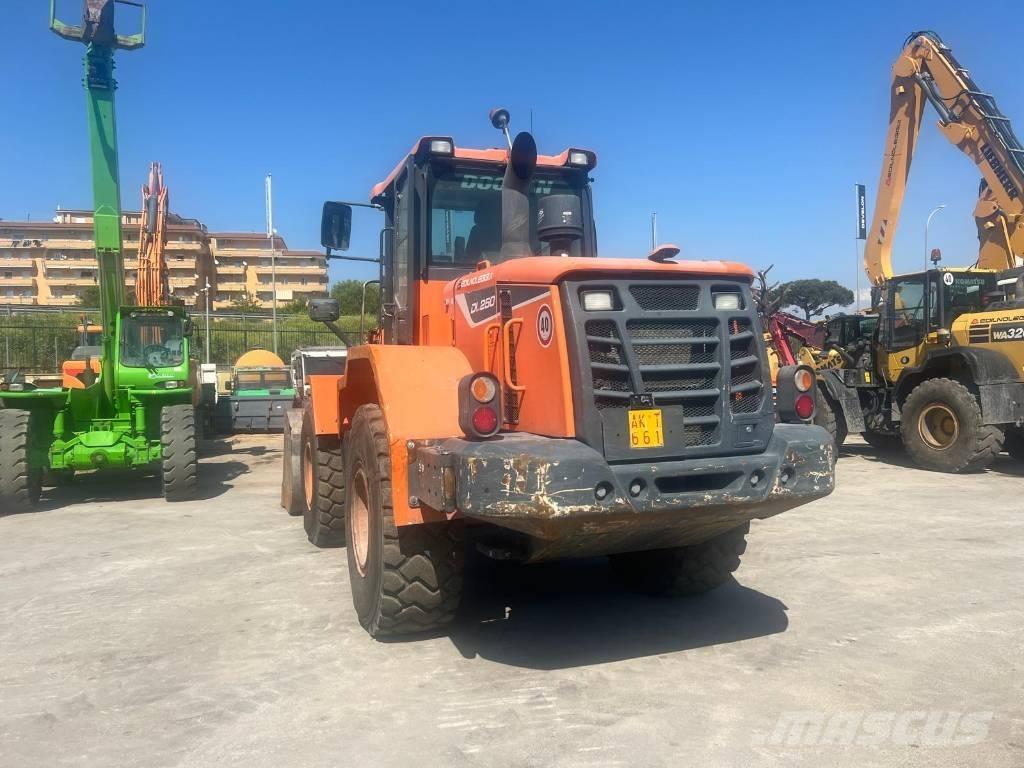 Doosan DL 250 Radlader