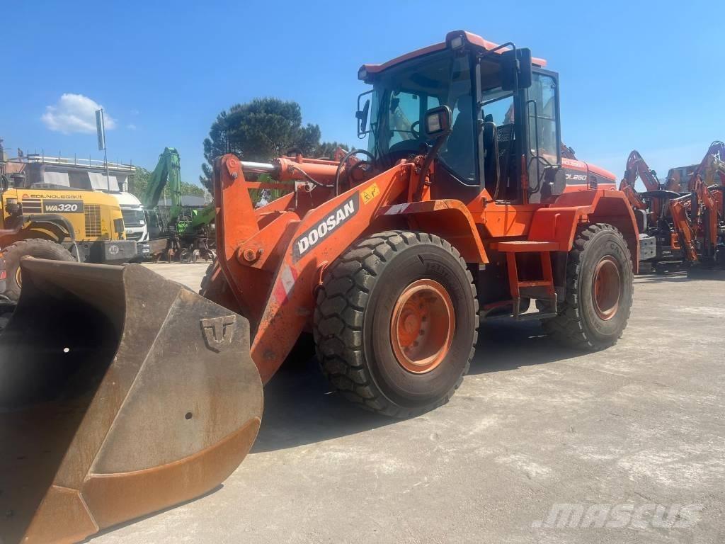 Doosan DL 250 Radlader