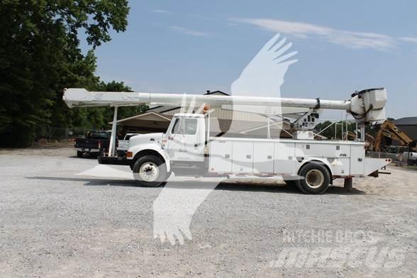 Altec AM900 LKW-Arbeitsbühnen