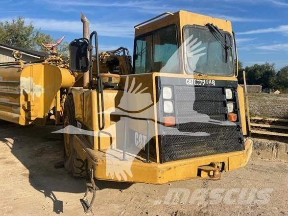 CAT 613C Wassertanker