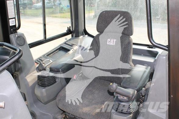 CAT D5K2 LGP Bulldozer