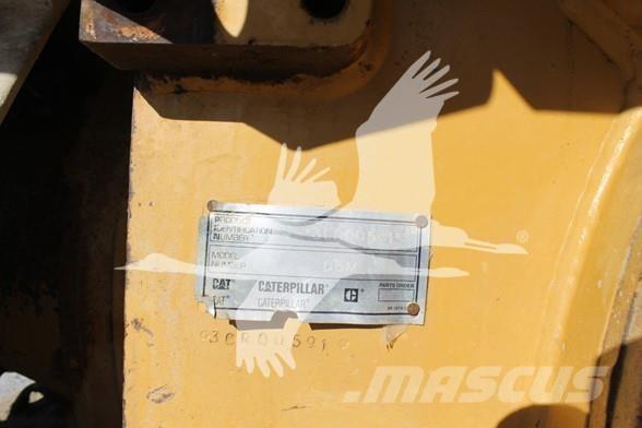 CAT D5M LGP Bulldozer