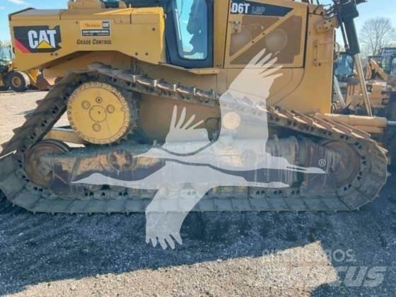 CAT D6T Bulldozer