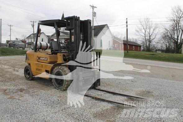CAT GP40 Diesel Stapler