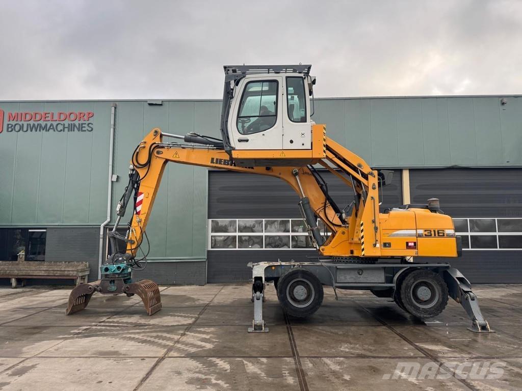 Liebherr A 316 Materialumschlag