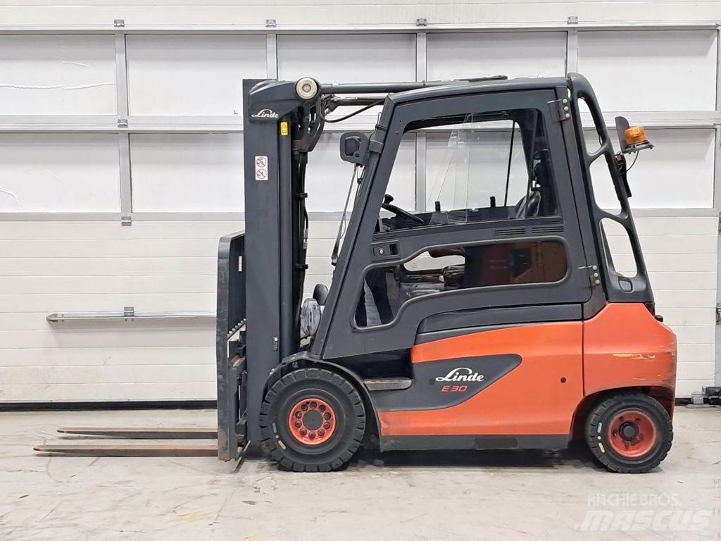 Linde E30-01 Elektro Stapler