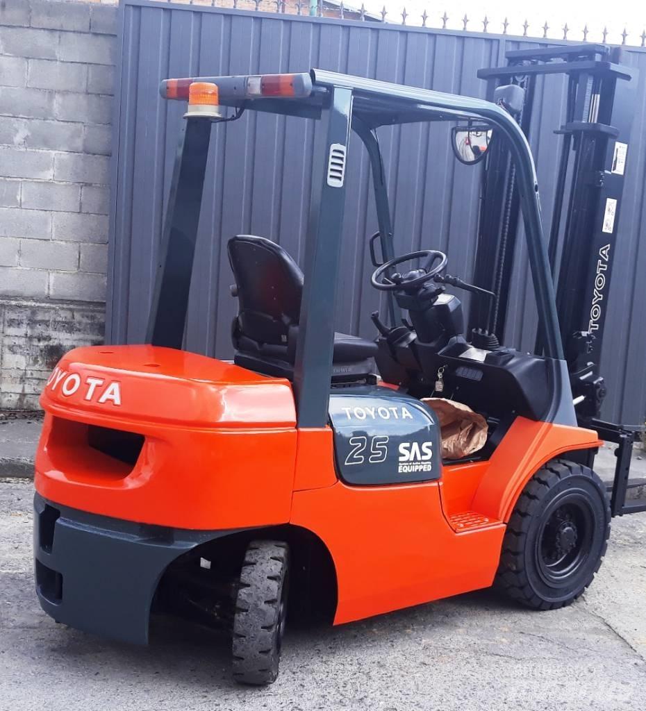 Toyota 02 7 FDF 25 Diesel Stapler