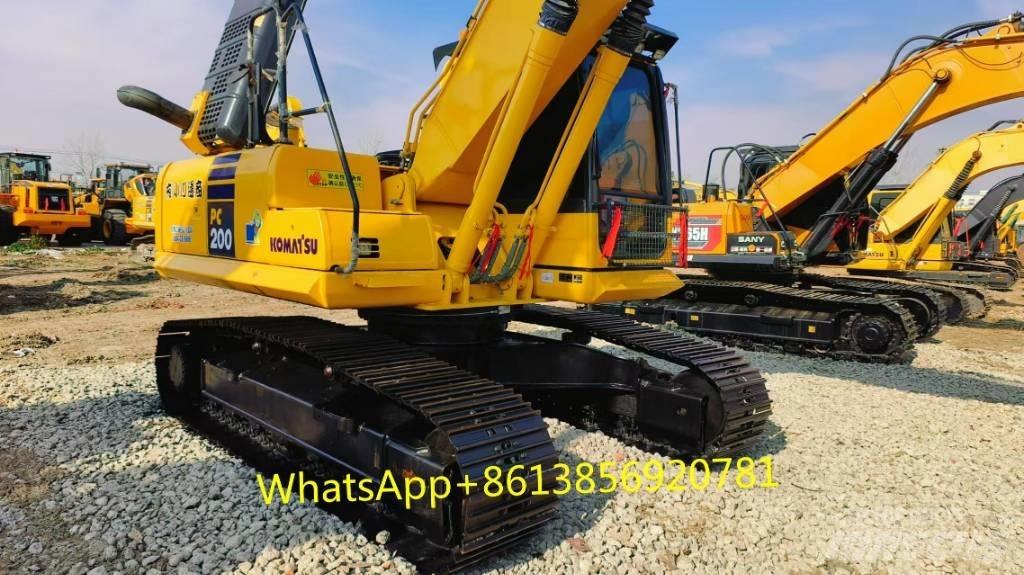 Komatsu PC 200-8 Midibagger  7t - 12t