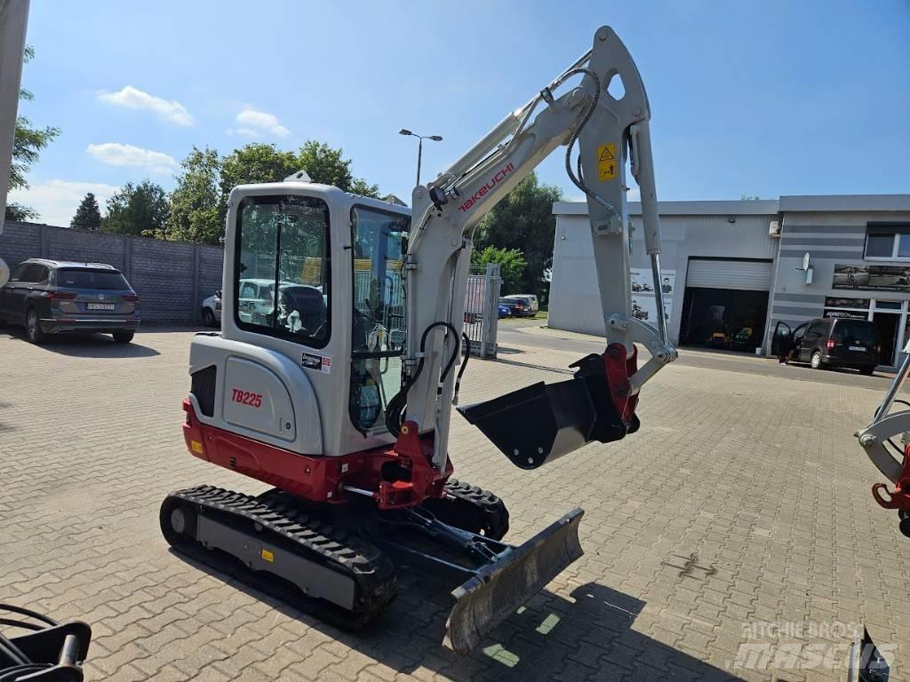 Takeuchi TB225 V0 Minibagger < 7t