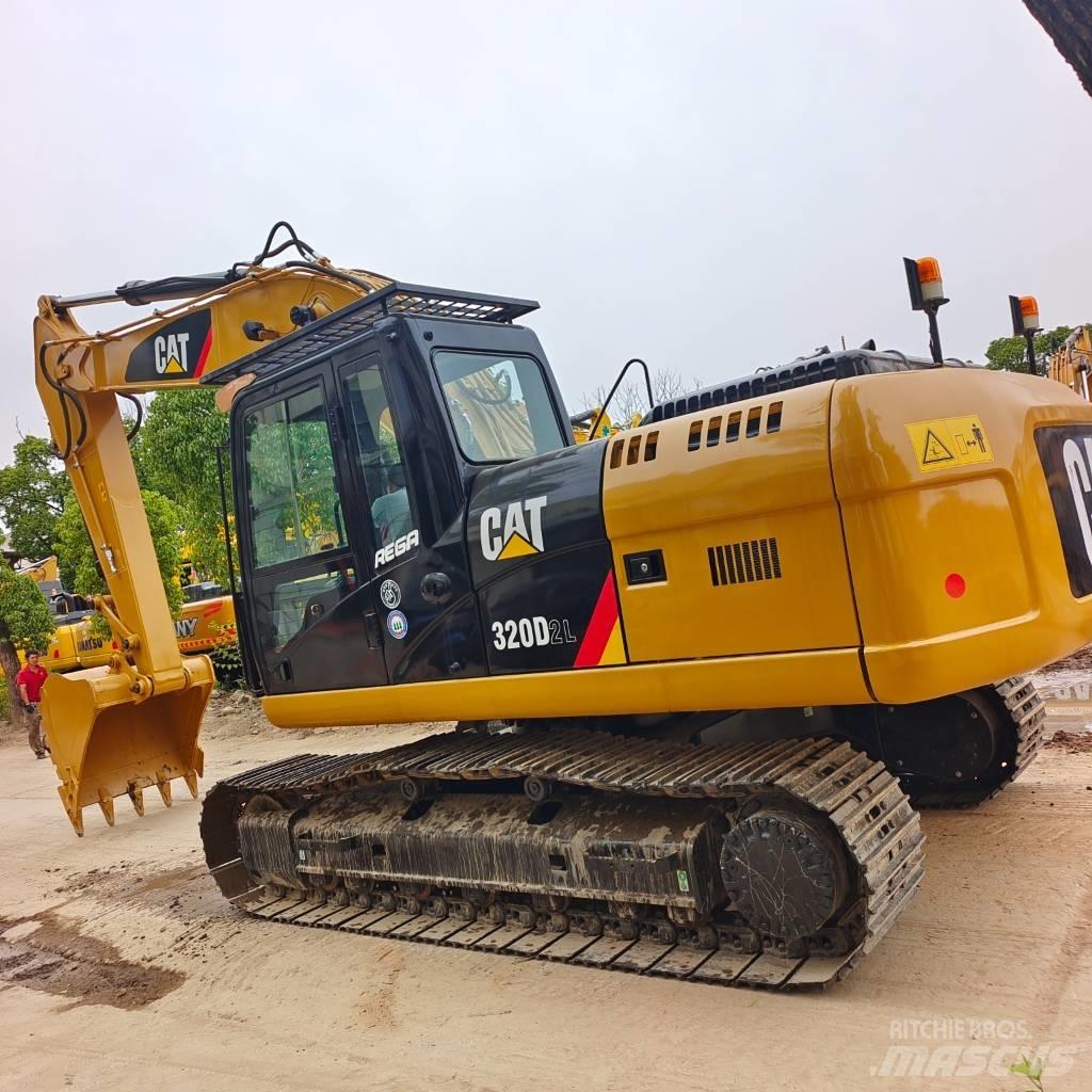 CAT 320 D2L Raupenbagger