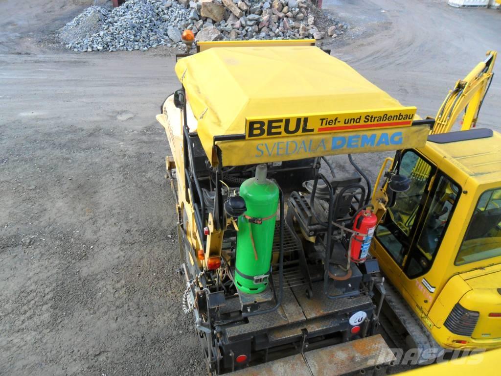 Demag DF 65 P Strassenfertiger