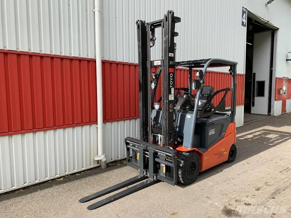 Toyota 8 FB MKT 25 Elektro Stapler