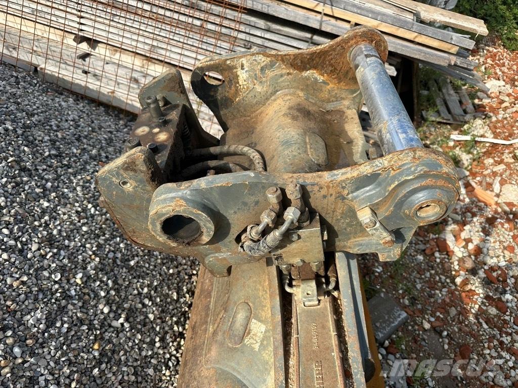 Liebherr R 922 Raupenbagger
