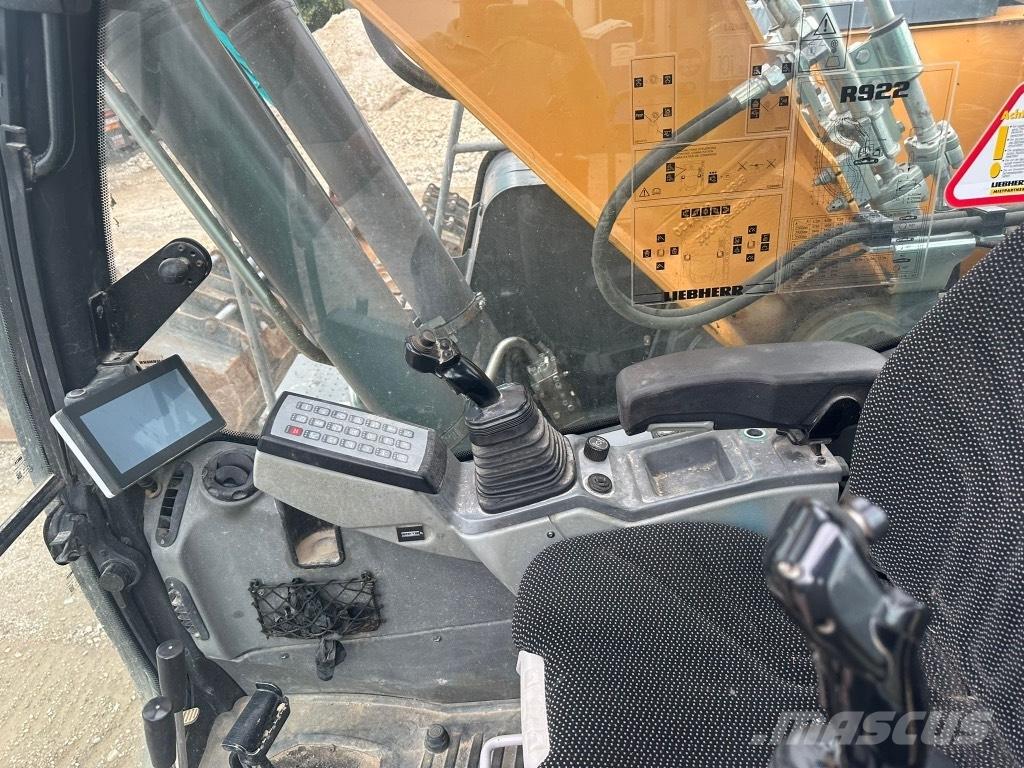 Liebherr R 922 Raupenbagger
