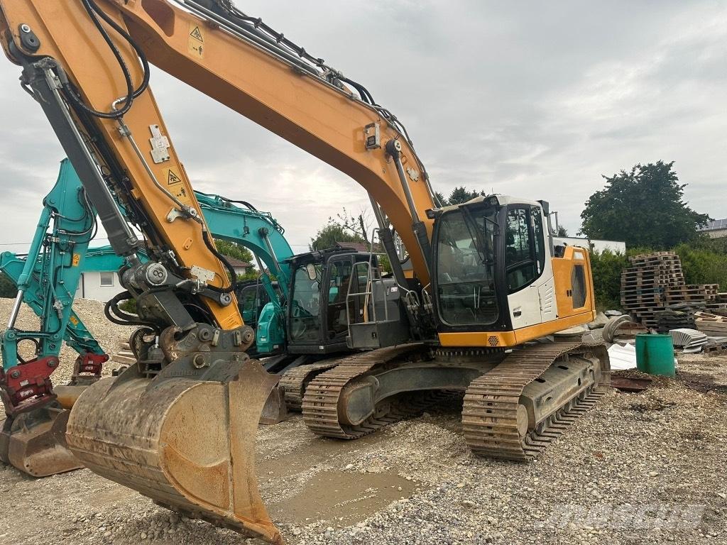 Liebherr R 922 Raupenbagger