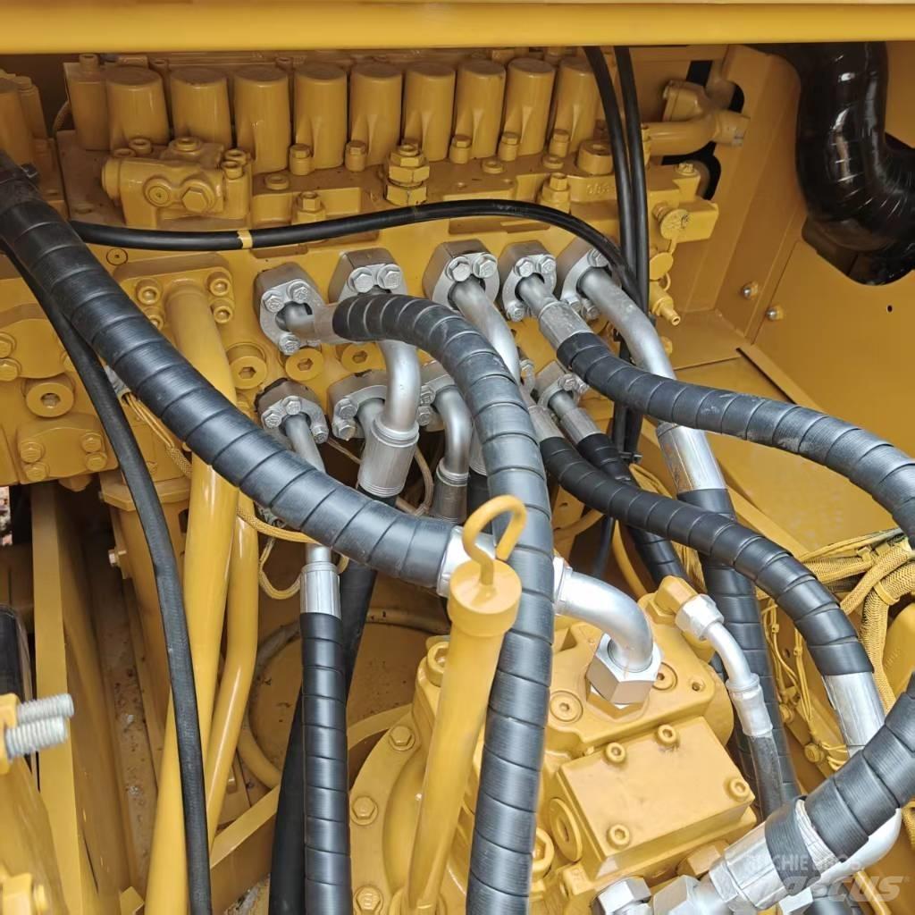 CAT 320 Raupenbagger