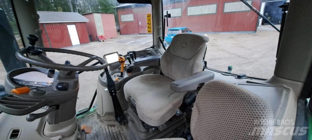 John Deere 6130 R Traktoren