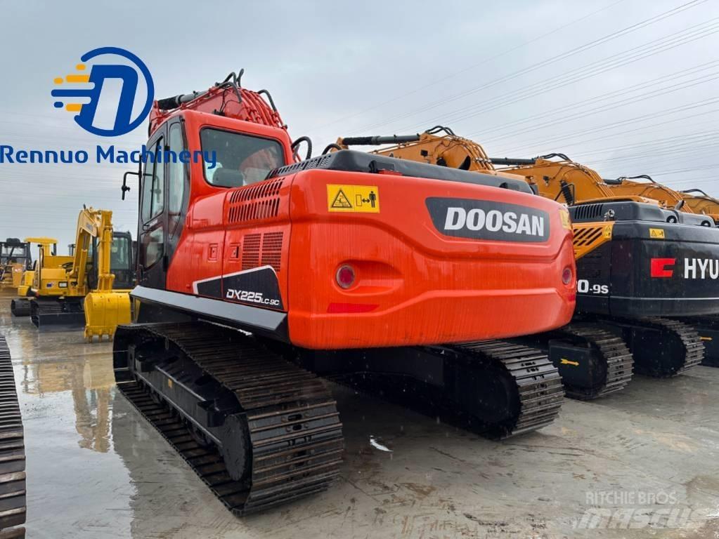 Doosan DX 225 LC-9C Raupenbagger