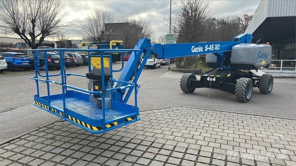 Genie S-45 XC Teleskopbühnen