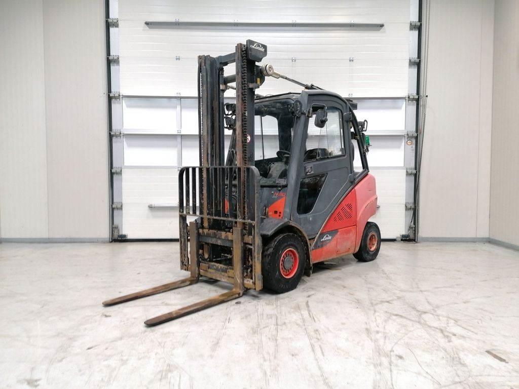 Linde H30D-02 Diesel Stapler