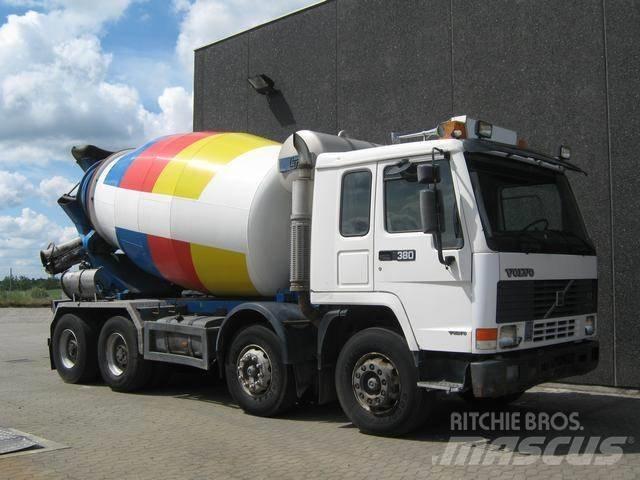 Volvo FL 12 Beton-Mischfahrzeuge