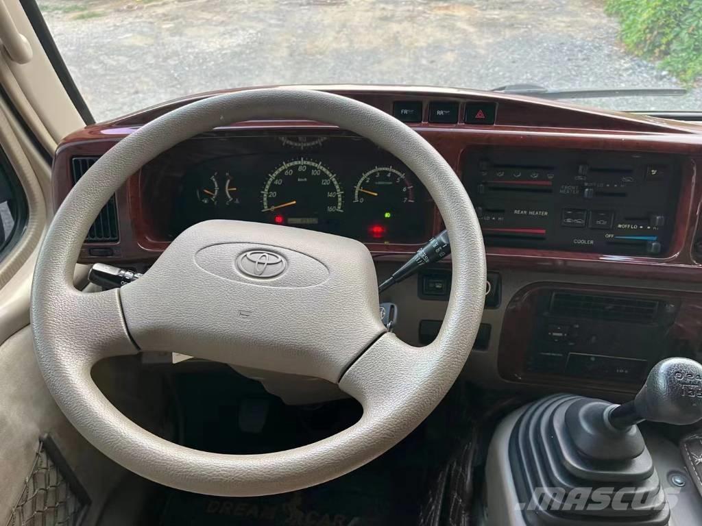 Toyota Coaster Bus Minibusse