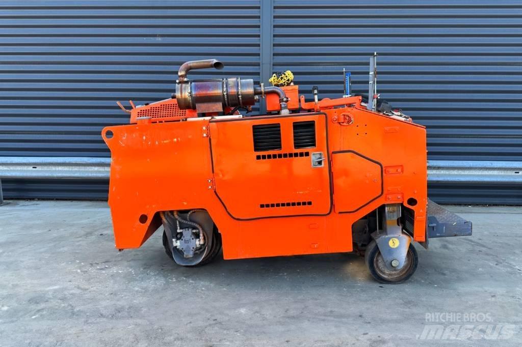 Wirtgen W 350 Asphaltfräsen