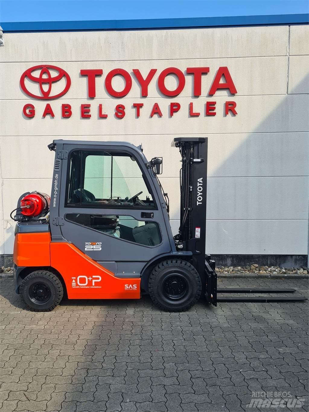 Toyota 02-8FGF25 Gas Stapler
