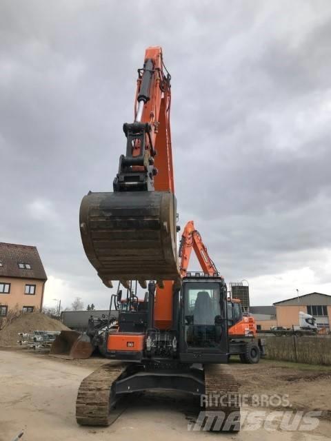 Doosan DX225LC-5 Raupenbagger